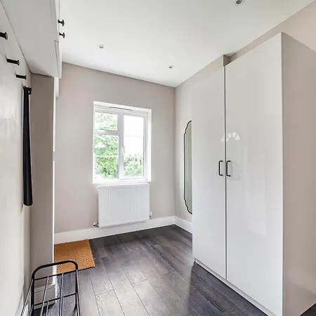 Arte Stays - Serviced Apartments For Leisure And Business - Private Parking - 12 Minutes Walking From Wembley Stadium Londres Extérieur photo