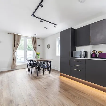 Arte Stays - Serviced Apartments For Leisure And Business - Private Parking - 12 Minutes Walking From Wembley Stadium Londres Extérieur photo