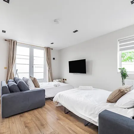 Arte Stays - Serviced Apartments For Leisure And Business - Private Parking - 12 Minutes Walking From Wembley Stadium Londres Extérieur photo