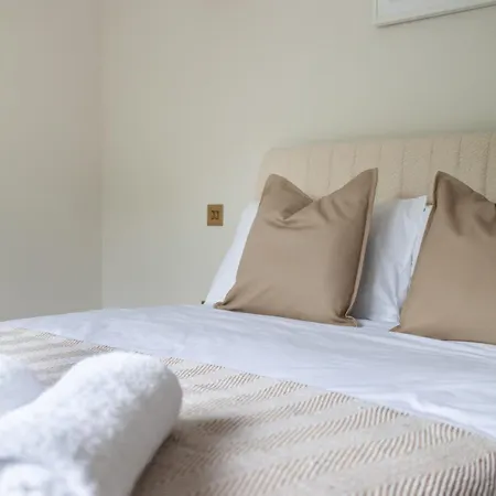 Arte Stays - Serviced Apartments For Leisure And Business - Private Parking - 12 Minutes Walking From Wembley Stadium Londres Extérieur photo